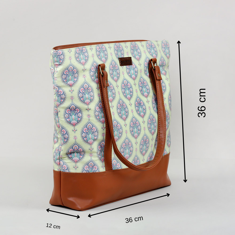 Liril Magic Tote bag