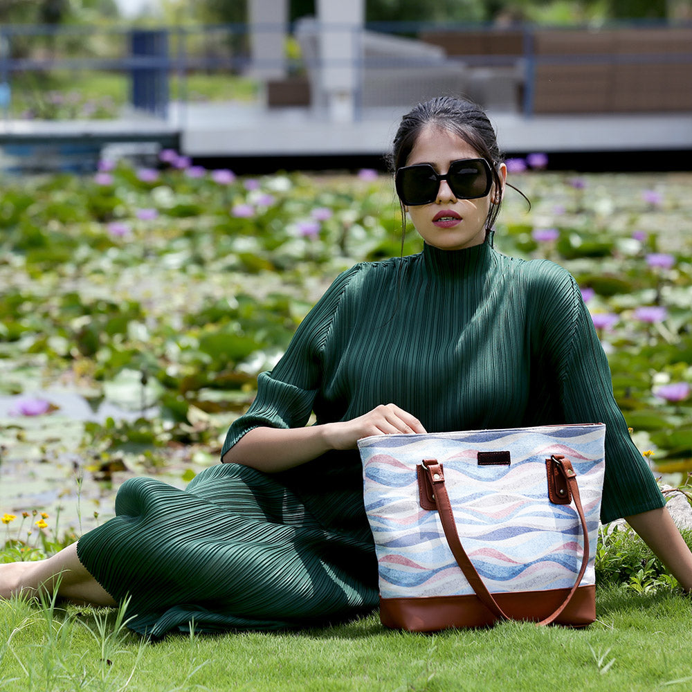 Wave Tote bag