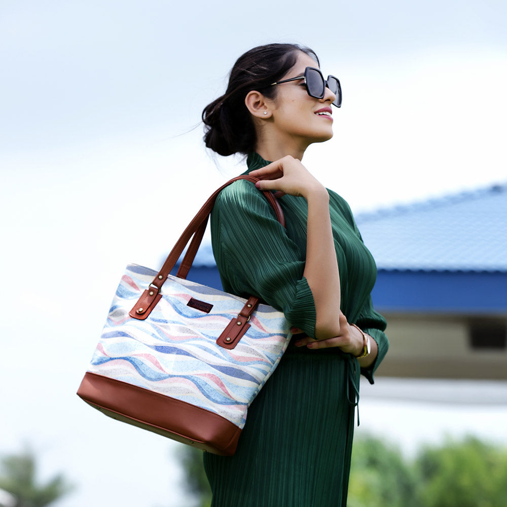 Wave Tote bag