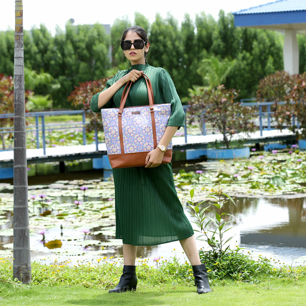 Royal Kraft Tote bag