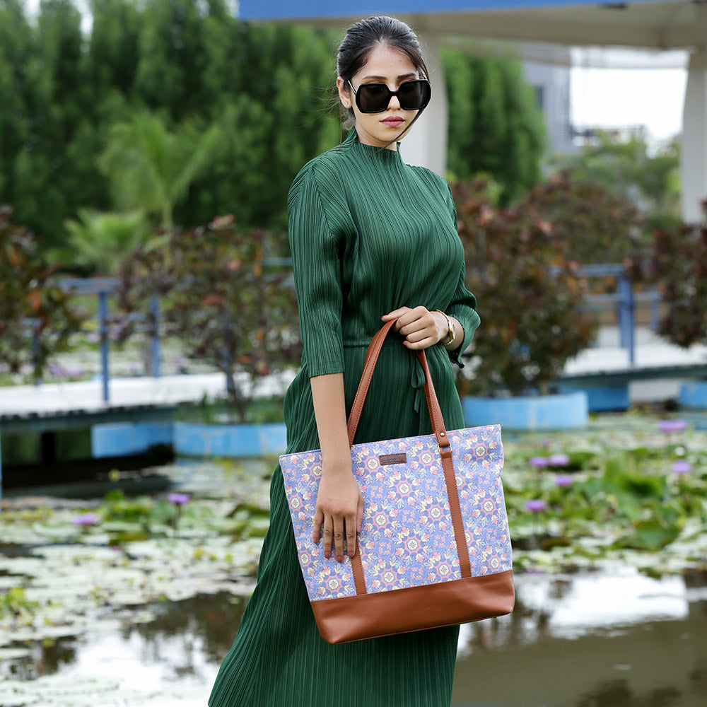 Royal Kraft Tote bag