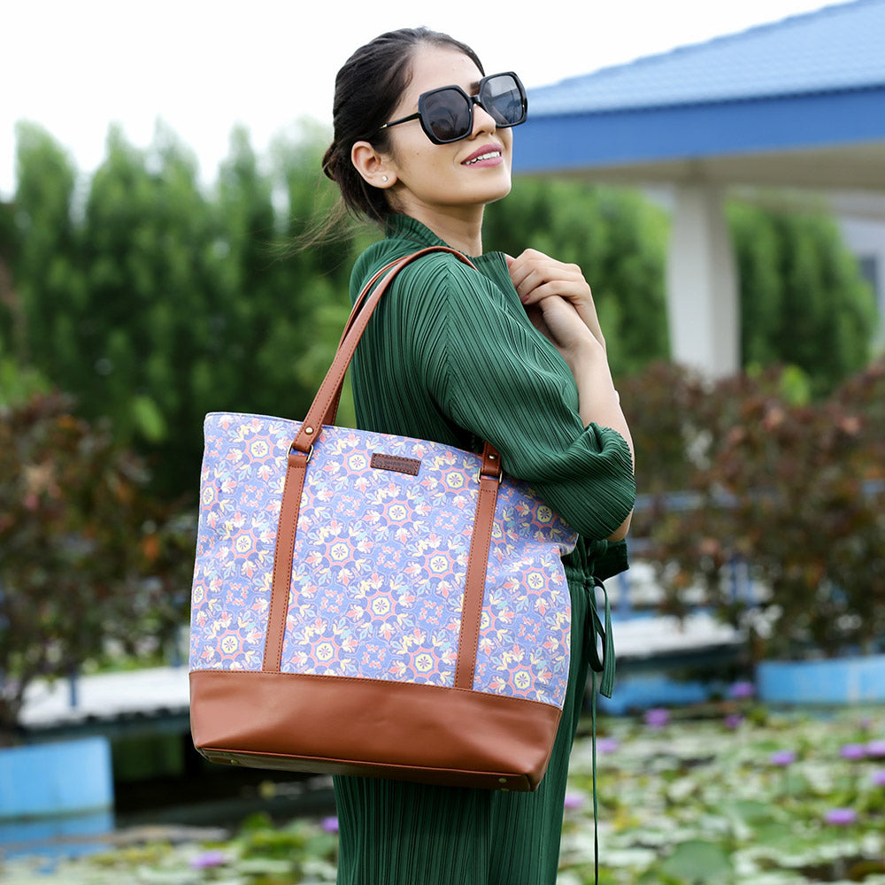 Royal Kraft Tote bag