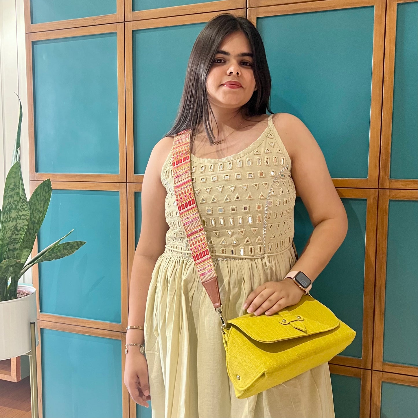 Sunny yellow Amaira Sling Bag