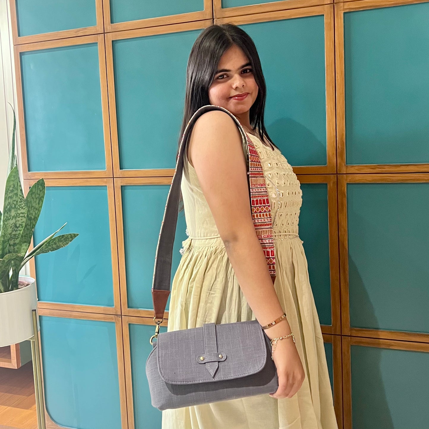 Seal grey Amaira Sling Bag